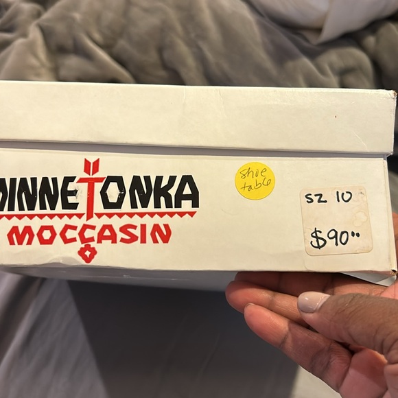 Minnetonka moccasin fringe boots - Picture 7 of 7